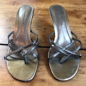 woman’s Predictions metallic gold crisscrossing straps Short Heels Size …